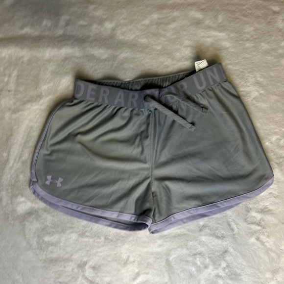Under Armour Girls Large Shorts Gray and Purple - Picture 4 of 5